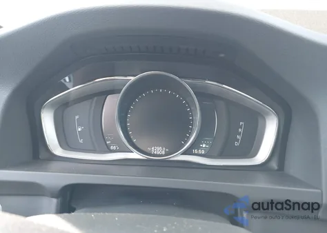 2018 Volvo S60 T5 Dynamic z USA, uszkodzony, nr VIN YV140MTL8J2450624